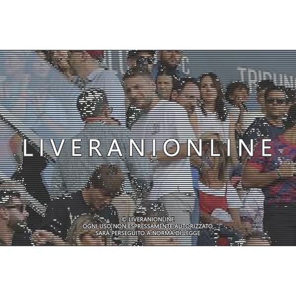 Ciro Immobile of Bologna FC with fans during Bologna FC vs Como FC, 2° Serie A Enilive 2025-26 game at Renato Dall\'Ara stadium in Bologna (BO), Italy, on August 30, 2025. (Photo by Davide Casentini) AG ALDO LIVERANI SAS