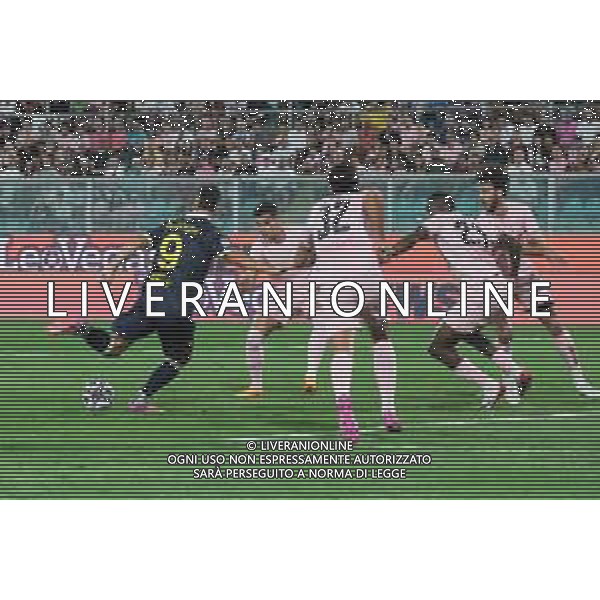 Antonio Raimondo (Frosinone Calcio) in azione durante Palermo FC vs Frosinone Calcio Serie B 25/26 presso lo stadio Renzo Barbera di Palermo il 30/08/25 ©FEDERICO SERRA - AGENZIA ALDO LIVERANI SAS