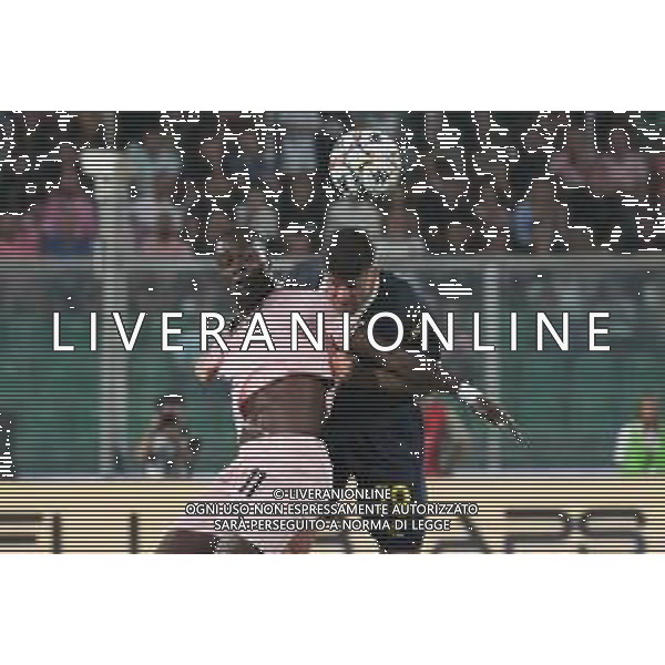 Emmanuel Gyasi (Palermo FC) e Gabriele Bracaglia in azione durante Palermo FC vs Frosinone Calcio Serie B 25/26 presso lo stadio Renzo Barbera di Palermo il 30/08/25 ©FEDERICO SERRA - AGENZIA ALDO LIVERANI SAS