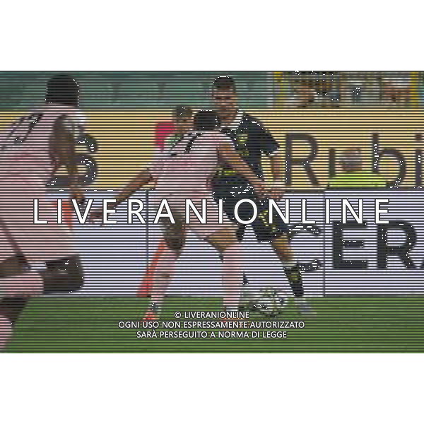 Giorgi Kvernadze (Frosinone Calcio) in azione durante Palermo FC vs Frosinone Calcio Serie B 25/26 presso lo stadio Renzo Barbera di Palermo il 30/08/25 ©FEDERICO SERRA - AGENZIA ALDO LIVERANI SAS