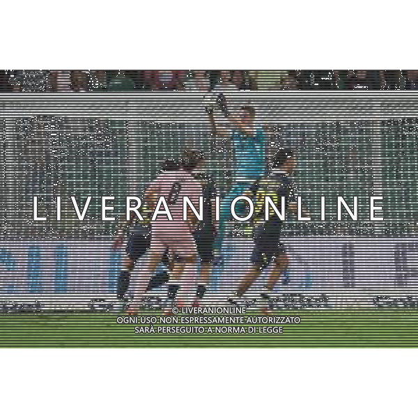 Lorenzo Palmisani (Frosinone Calcio) in azione durante Palermo FC vs Frosinone Calcio Serie B 25/26 presso lo stadio Renzo Barbera di Palermo il 30/08/25 ©TVFS Federico Serra - AGENZIA ALDO LIVERANI SAS