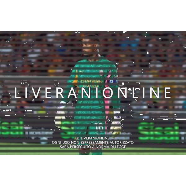 TVEM September 29, 2025 Lecce, Italy - US Lecce vs AC Milan - Italian soccer serie A 2024/25 - Via Del Mare Stadium. In the pic: Mike Maignan of AC Milan foto emmanuele mastrodonato-ag aldo liverani sas