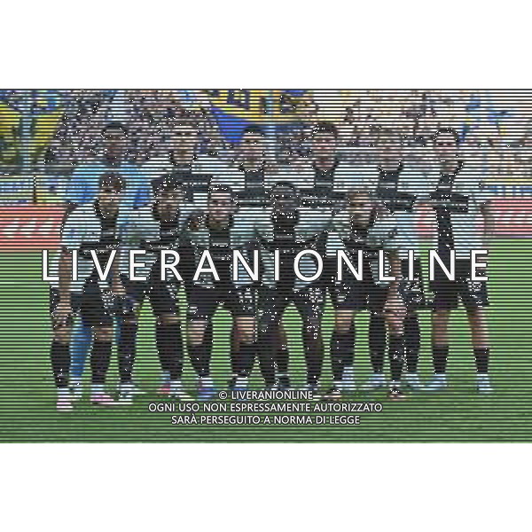 TVRG Parma vs Atalanta nella foto formazione Parma, in piedi da SX Zion Suzuki (Parma), Mateo Pellegrino Casalanguila (Parma), Lautaro Rodrigo Valenti (Parma), Alessandro Circati (Parma), Oliver Sorensen Jensen (Parma) e Mathias Johan Lovik (Parma); in basso da SX Adrian Bernabè Garcia (Parma), Enrico Delprato (Parma), Emanuele Valeri (Parma), Lamine Mandela Keita (Parma) e Pontus Almqvist (Parma) Parma 30-08-2025 Stadio Ennio Tardini Parma vs Atalanta Campionato Serie A Enilive - 2a giornata foto Roberto Garavaglia/Agenzia Aldo Liverani sas