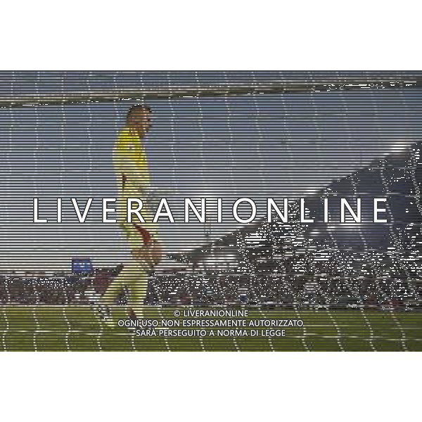 Jean Jules Michel Butez of Como 1907 expresses disappointment after Riccardo Orsolini of Bologna FC. goal during Bologna FC vs Como FC, 2° Serie A Enilive 2025-26 game at Renato Dall\'Ara stadium in Bologna (BO), Italy, on August 30, 2025. (Photo by Davide Casentini)- AGENZIA ALDO LIVERANI SAS