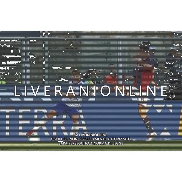 Mergim Vojvoda of Como 1907 play the ball during Bologna FC vs Como FC, 2° Serie A Enilive 2025-26 game at Renato Dall\'Ara stadium in Bologna (BO), Italy, on August 30, 2025. (Photo by Davide Casentini)- AGENZIA ALDO LIVERANI SAS