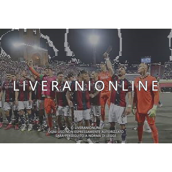 Bologna players celebrate the victory at the end of Bologna FC vs Como FC, 2° Serie A Enilive 2025-26 game at Renato Dall\'Ara stadium in Bologna (BO), Italy, on August 30, 2025. (Photo by Davide Casentini)- AGENZIA ALDO LIVERANI SAS