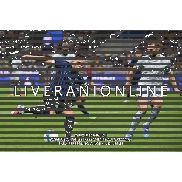 Inter vs Udinese nella foto Lautaro Martinez (Inter) e sulla DX Jesper Kewe Karlstrom (Udinese) Milano 31-08-2025 Stadio Giuseppe Meazza - San Siro Inter vs Udinese Campionato Serie A Enilive - 2a giornata foto Roberto Garavaglia/Agenzia Aldo Liverani sas