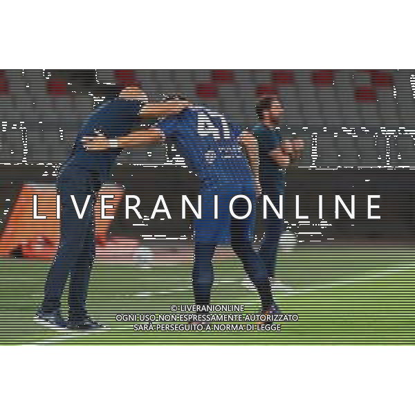 TVEM August 31, 2025 Bari, Italy - SSC Bari vs AC Monza - Italian Soccer Serie B 2025/2026 - San Nicola Stadium. In the pic: Dany Mota of AC Monza celebrates after scoring a goal with coach Paolo Bianco of AC Monza foto emmanuele mastrodonato-ag aldo liverani sas