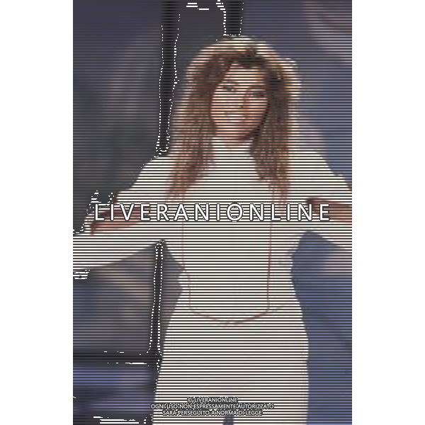 DIAP-RETROSPETTIVA MARINA OCCHIENA CANTANTE NELLA FOTO MARINA OCCHIENA OSPITE DELLA TRASMISSIONE TELEVISIVA “CIPRIA“NELL\'ANNO 1983  FOTO ENRICO LIVERANI-AG ALDO LIVERANI SAS