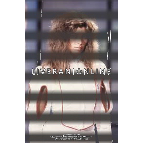 DIAP-RETROSPETTIVA MARINA OCCHIENA CANTANTE NELLA FOTO MARINA OCCHIENA OSPITE DELLA TRASMISSIONE TELEVISIVA “CIPRIA“NELL\'ANNO 1983  FOTO ENRICO LIVERANI-AG ALDO LIVERANI SAS
