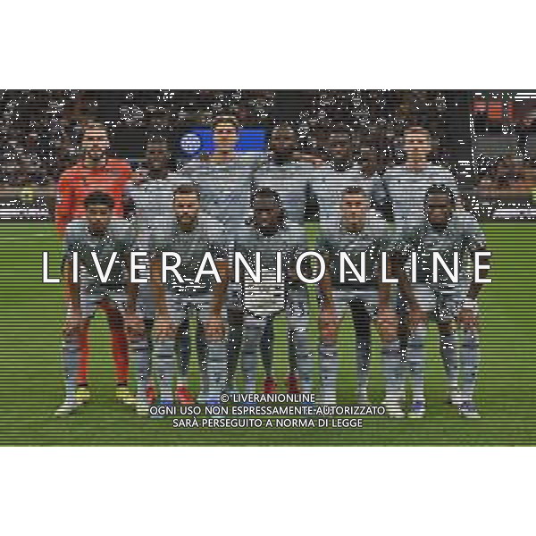Inter vs Udinese nella foto formazione Udinese, in piedi da SX Razvan Sava (Udinese), Vakoun Bayo (Udinese), Thomas Thiesson Kristensen (Udinese), Keinan Vincent Davis (Udinese), Oumar Solet (Udinese) e Nicolò Bertola (Udinese); in basso da SX Arthur Atta (Udinese), Jesper Kewe Karlstrom (Udinese), Jordan Zemura (Udinese), Jakub Piotrowski (Udinese) e Kingsley Ehizibue (Udinese) Milano 31-08-2025 Stadio Giuseppe Meazza - San Siro Inter vs Udinese Campionato Serie A Enilive - 2a giornata foto Roberto Garavaglia/Agenzia Aldo Liverani sas