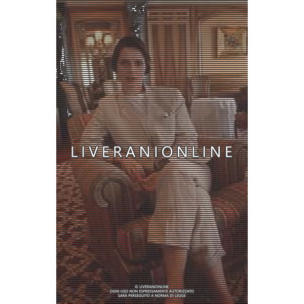 DIAP-RETROSPETTIVA ISABELLA ROSSELLINI ATTRICE NELLA FOTO ISABELLA ROSSELLINI A CANNES NELL\'ANNO 1990 AG ALDO LIVERANI SAS