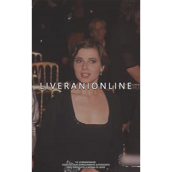 DIAP-RETROSPETTIVA ISABELLA ROSSELLINI ATTRICE NELLA FOTO ISABELLA ROSSELLINI A CANNES NELL\'ANNO 1990 AG ALDO LIVERANI SAS
