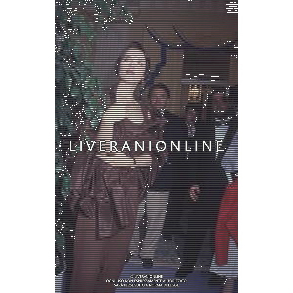 DIAP-RETROSPETTIVA ISABELLA ROSSELLINI ATTRICE NELLA FOTO ISABELLA ROSSELLINI A CANNES NELL\'ANNO 1990 AG ALDO LIVERANI SAS