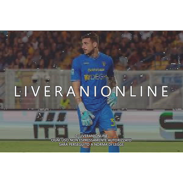 TVEM September 29, 2025 Lecce, Italy - US Lecce vs AC Milan - Italian soccer serie A 2024/25 - Via Del Mare Stadium. In the pic: Wladimiro Falcone of US Lecce FOTO EMMANUELE MASTRODONATO-AG ALDO LIVERANI SAS