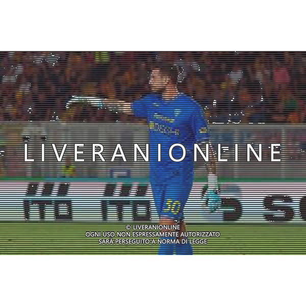 TVEM September 29, 2025 Lecce, Italy - US Lecce vs AC Milan - Italian soccer serie A 2024/25 - Via Del Mare Stadium. In the pic: Wladimiro Falcone of US Lecce FOTO EMMANUELE MASTRODONATO-AG ALDO LIVERANI SAS