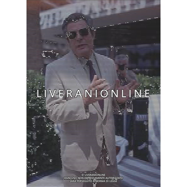 DIAP-RETROSPETTIVA MARCELLO MASTROIANNI ATTORE NELLA FOTO MARCELLO MASTROIANNI A CANNES NELL\'ANNO 1989 AG ALDO LIVERANI SAS