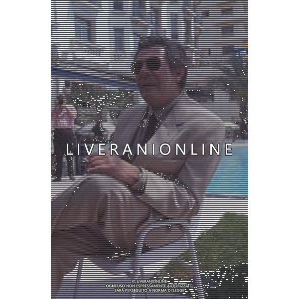 DIAP-RETROSPETTIVA MARCELLO MASTROIANNI ATTORE NELLA FOTO MARCELLO MASTROIANNI A CANNES NELL\'ANNO 1989 AG ALDO LIVERANI SAS