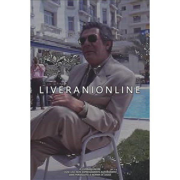 DIAP-RETROSPETTIVA MARCELLO MASTROIANNI ATTORE NELLA FOTO MARCELLO MASTROIANNI A CANNES NELL\'ANNO 1989 AG ALDO LIVERANI SAS