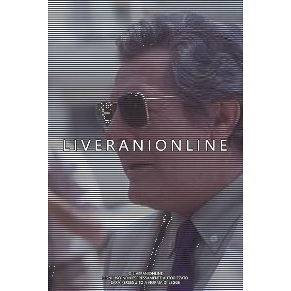 DIAP-RETROSPETTIVA MARCELLO MASTROIANNI ATTORE NELLA FOTO MARCELLO MASTROIANNI A CANNES NELL\'ANNO 1989 AG ALDO LIVERANI SAS