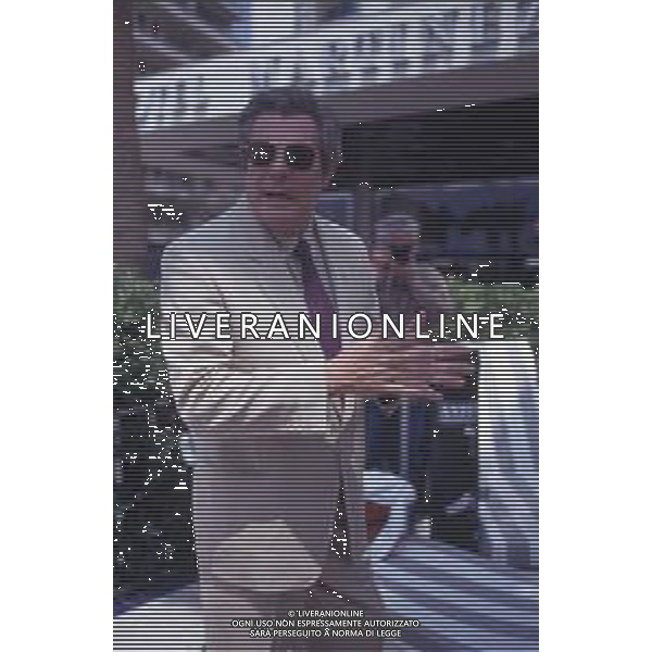 DIAP-RETROSPETTIVA MARCELLO MASTROIANNI ATTORE NELLA FOTO MARCELLO MASTROIANNI A CANNES NELL\'ANNO 1989 AG ALDO LIVERANI SAS