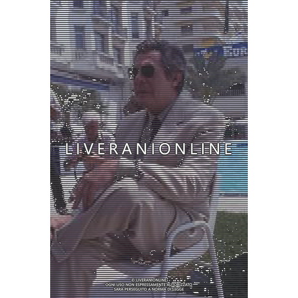 DIAP-RETROSPETTIVA MARCELLO MASTROIANNI ATTORE NELLA FOTO MARCELLO MASTROIANNI A CANNES NELL\'ANNO 1989 AG ALDO LIVERANI SAS