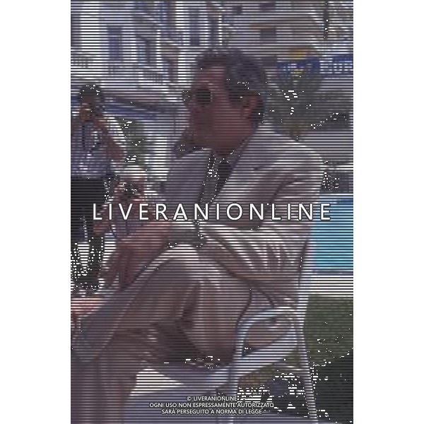 DIAP-RETROSPETTIVA MARCELLO MASTROIANNI ATTORE NELLA FOTO MARCELLO MASTROIANNI A CANNES NELL\'ANNO 1989 AG ALDO LIVERANI SAS