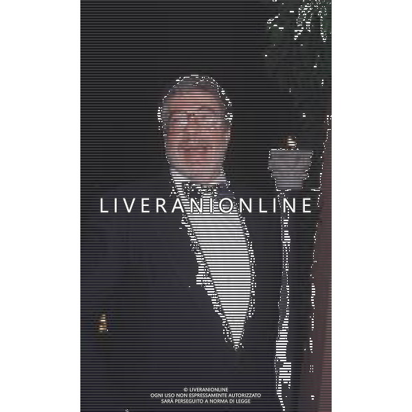 DIAP-RETROSPETTIVA MARCELLO MASTROIANNI ATTORE NELLA FOTO ETORE SCOLA A CANNES NELL\'ANNO 1989 AG ALDO LIVERANI SAS