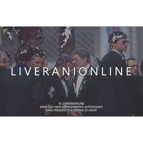 DIAP-RETROSPETTIVA MARCELLO MASTROIANNI ATTORE NELLA FOTO ETTORE SCOLA A CANNES NELL\'ANNO 1989 AG ALDO LIVERANI SAS