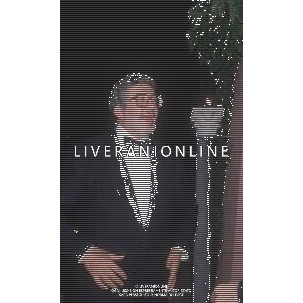 DIAP-RETROSPETTIVA MARCELLO MASTROIANNI ATTORE NELLA FOTO ETTORE SCOLA A CANNES NELL\'ANNO 1989 AG ALDO LIVERANI SAS