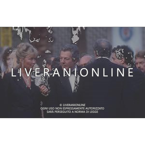 DIAP-RETROSPETTIVA MARCELLO MASTROIANNI ATTORE NELLA FOTO MARCELLO MASTROIANNI CON MASSIMO TROISI E MARINA VLADY A CANNES NELL\'ANNO 1989 AG ALDO LIVERANI SAS