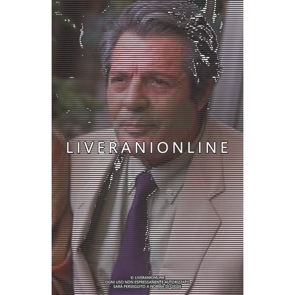 DIAP-RETROSPETTIVA MARCELLO MASTROIANNI ATTORE NELLA FOTO MARCELLO MASTROIANNI A CANNES NELL\'ANNO 1989 AG ALDO LIVERANI SAS