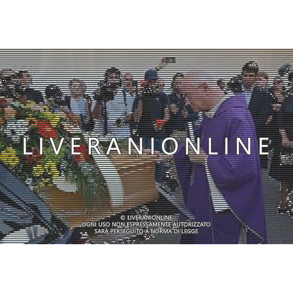 TVRG Funerale Emilio Fede Segrate (MI) 04-09-2025 Il funerale di Emilio Fede presso la chiesa della parrochia Dio Padre foto Roberto Garavaglia/Agenzia Aldo Liverani sas