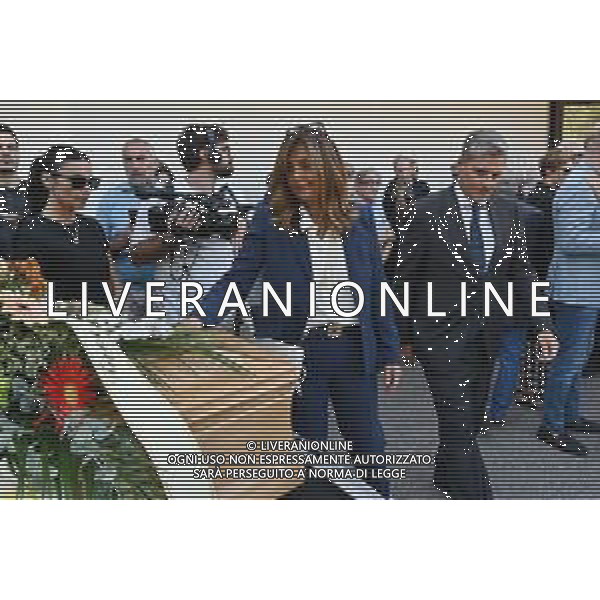 TVRG Funerale Emilio Fede nella foto Francesca Senette Segrate (MI) 04-09-2025 Il funerale di Emilio Fede presso la chiesa della parrochia Dio Padre foto Roberto Garavaglia/Agenzia Aldo Liverani sas