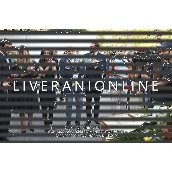 TVRG Funerale Emilio Fede nella foto la figlia Sveva Fede e Paolo Brosio Segrate (MI) 04-09-2025 Il funerale di Emilio Fede presso la chiesa della parrochia Dio Padre foto Roberto Garavaglia/Agenzia Aldo Liverani sas