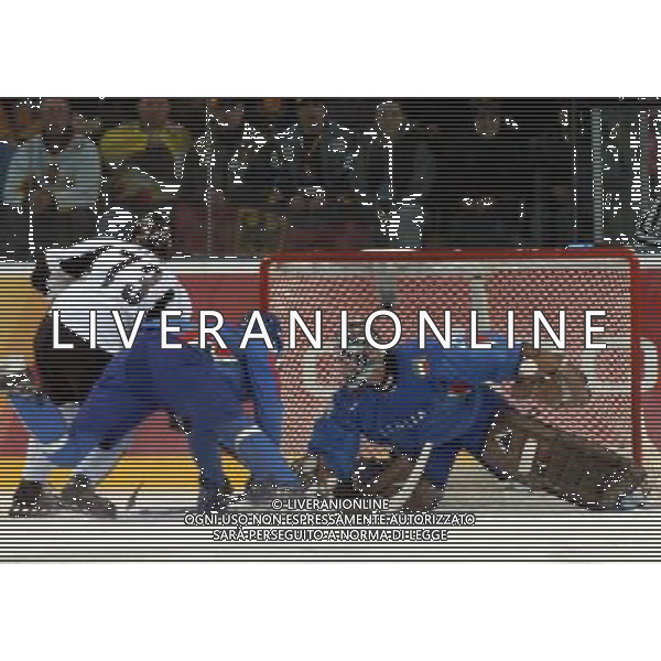 TORINO 18/02/2006 XX OLIMPIADE INVERNALE TORINO 2006 HOCKEY ITALIA-GERMANIA nella foto: MUZZATTI JASON FOTO Gigi Arcaini / AG.Aldo Liverani