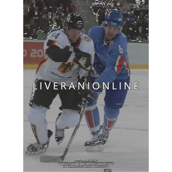 TORINO 18/02/2006 XX OLIMPIADE INVERNALE TORINO 2006 HOCKEY ITALIA-GERMANIA nella foto: Strazzabosco Michele FOTO Gigi Arcaini / AG.Aldo Liverani