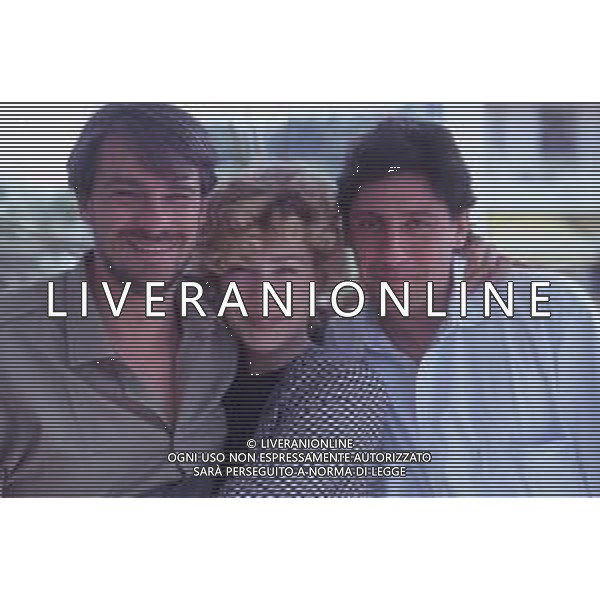 DIAP-RETROSPETTIVA RICKY TOGNAZZI ATTORE NELLA FOTO RICKY TOGNAZZI NANCY BRILLI E SERGIO CASTELLITTO NELL\'ANNO 1989 A CANNES AG ALDO LIVERANI SAS 