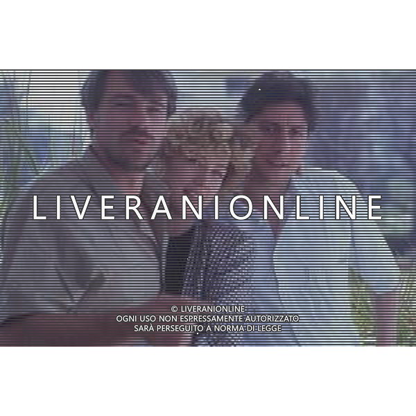 DIAP-RETROSPETTIVA RICKY TOGNAZZI ATTORE NELLA FOTO RICKY TOGNAZZI NANCY BRILLI E SERGIO CASTELLITTO NELL\'ANNO 1989 A CANNES AG ALDO LIVERANI SAS 
