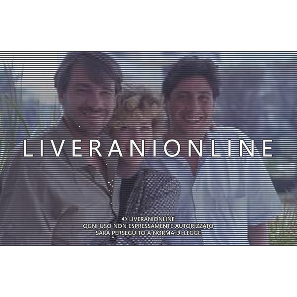DIAP-RETROSPETTIVA RICKY TOGNAZZI ATTORE NELLA FOTO RICKY TOGNAZZI NANCY BRILLI E SERGIO CASTELLITTO NELL\'ANNO 1989 A CANNES AG ALDO LIVERANI SAS 