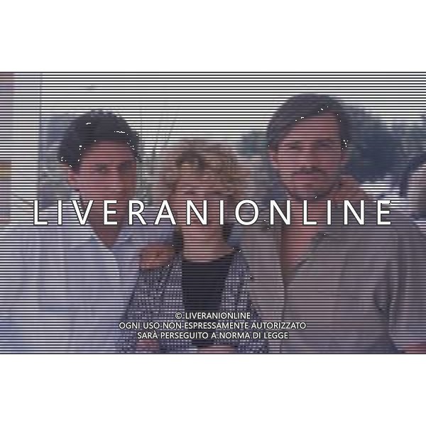 DIAP-RETROSPETTIVA RICKY TOGNAZZI ATTORE NELLA FOTO RICKY TOGNAZZI NANCY BRILLI E SERGIO CASTELLITTO NELL\'ANNO 1989 A CANNES AG ALDO LIVERANI SAS 