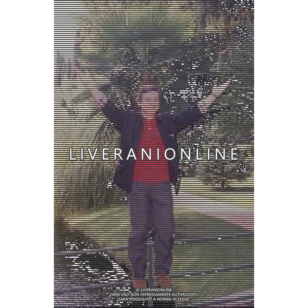 DIAP-RETROSPETTIVA LEO GULLOTTA ATTORE NELLA FOTO LEO GULLOTTA A RIVA DEL GARDA NELL\'ANNO 1990 AG ALDO LIVERANI SAS 