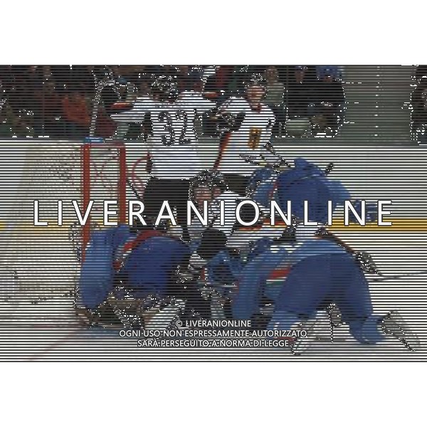 TORINO 18/02/2006 XX OLIMPIADI INVERNALI HOCKEY SU GHIACCIO ITALIA.-GERMANIA NELLA FOTO MISCHIA PH GIGI ARCAINI/AG.ALDO LIVERANI