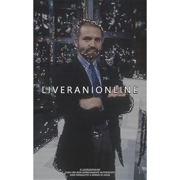 DIAP - RETROSPETTIVA GIANNI VERSACE STILISTA NELLA FOTO GIANNI VERSACE NELL’ANNO 1984 AG ALDO LIVERANI SAS