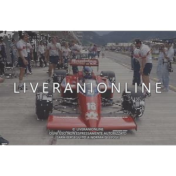DIAP-RETROSPETTIVA PATRICK TAMBAY PILOTA F1 NELLA FOTO PATRICK TAMBAY NELL\'ANNO 1986 AG ALDO LIVERANI SAS 