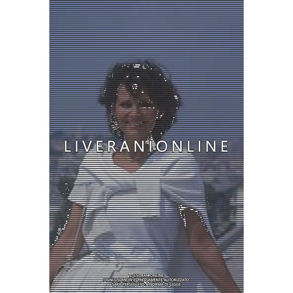 DIAP-RETROSPETTIVA CLAUDIA CARDINALE ATTRICE NELLA FOTO CLAUDIA CARDINALE A CANNES NELL\'ANNO 1982 AG ALDO LIVERANI SAS