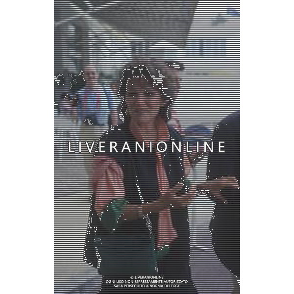 DIAP-RETROSPETTIVA CLAUDIA CARDINALE ATTRICE NELLA FOTO CLAUDIA CARDINALE A CANNES NELL\'ANNO 1982 AG ALDO LIVERANI SAS