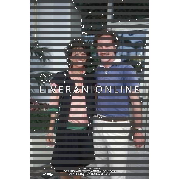 DIAP-RETROSPETTIVA CLAUDIA CARDINALE ATTRICE NELLA FOTO CLAUDIA CARDINALE A CANNES NELL\'ANNO 1982 CON WERNER HERZOG AG ALDO LIVERANI SAS
