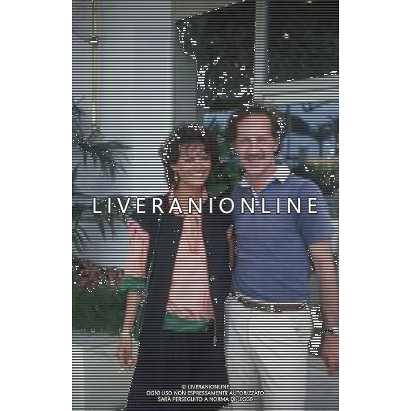 DIAP-RETROSPETTIVA CLAUDIA CARDINALE ATTRICE NELLA FOTO CLAUDIA CARDINALE A CANNES NELL\'ANNO 1982 CON WERNER HERZOG AG ALDO LIVERANI SAS