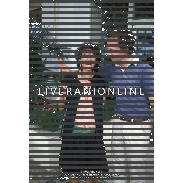 DIAP-RETROSPETTIVA CLAUDIA CARDINALE ATTRICE NELLA FOTO CLAUDIA CARDINALE A CANNES NELL\'ANNO 1982 CON WERNER HERZOG AG ALDO LIVERANI SAS